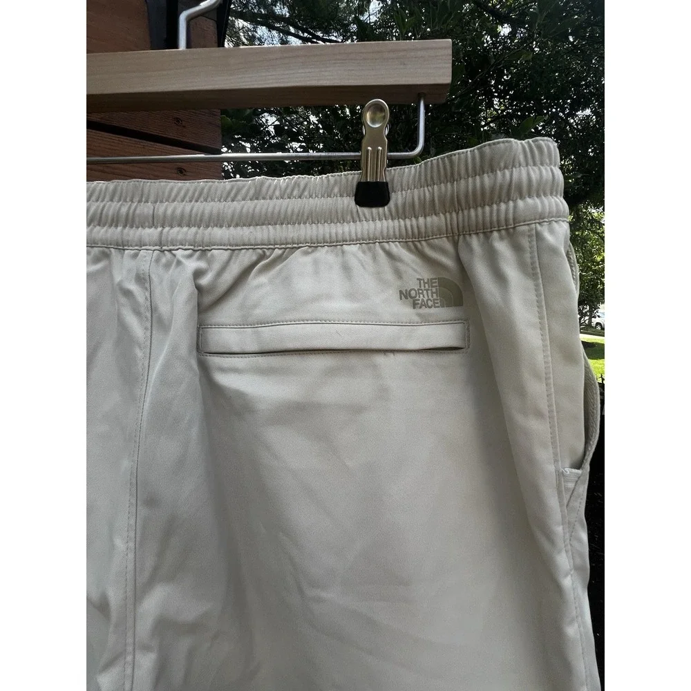 The North Face Men's 36 Hiking Shorts Khaki Beige Gorpcore‎ Lightweight Trail
